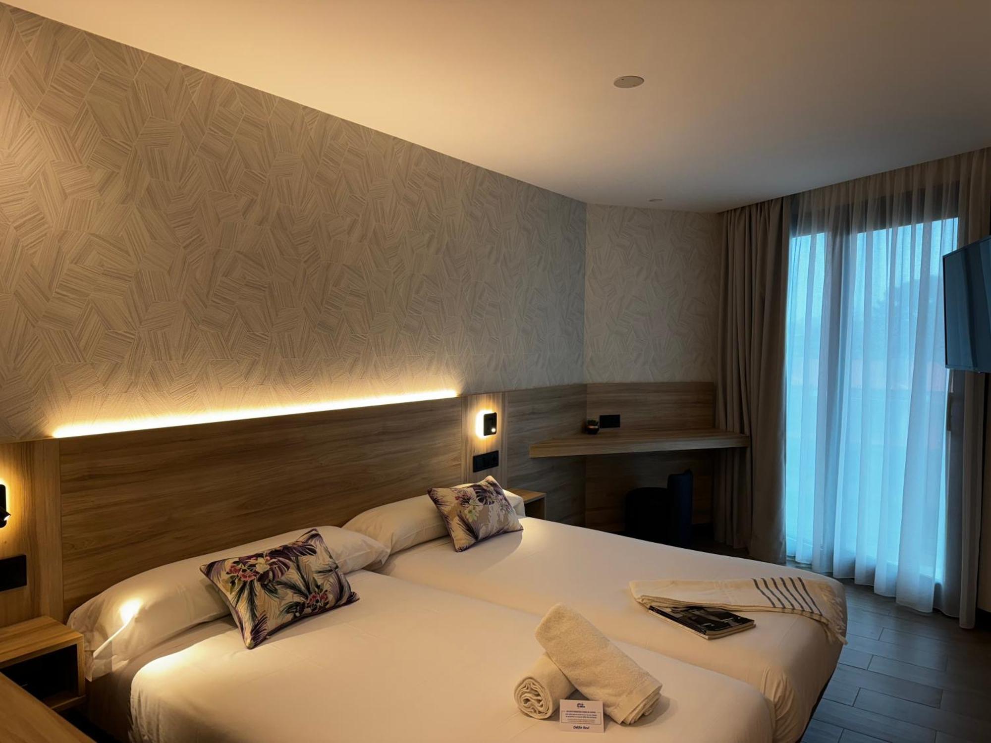 Hotel Delfin Azul Playa de la Lanzada Exteriör bild